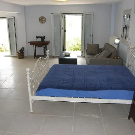Theano House Mani * Gythio