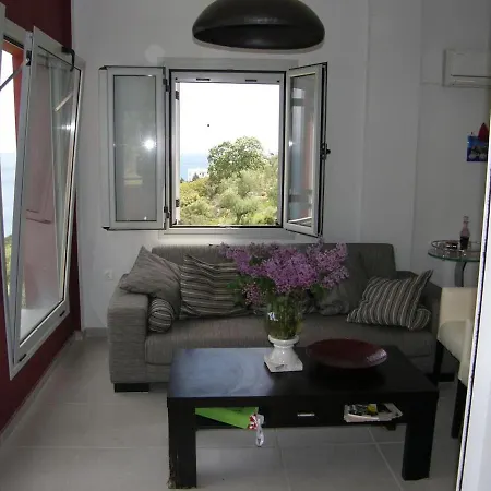 Theano House Mani