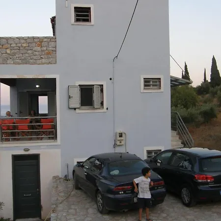 Theano House Mani Ferienhaus Gythio