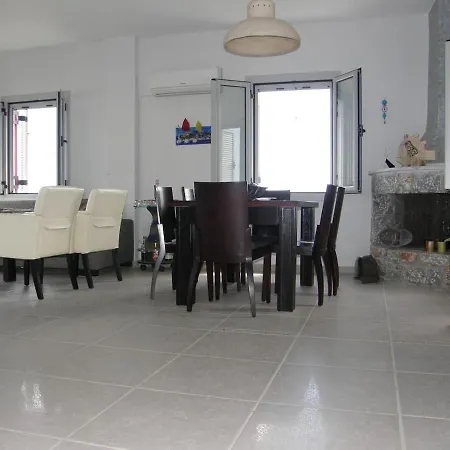 בית נופש Theano House Mani